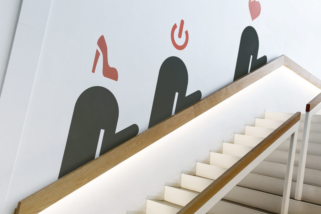 Moving icons i trappeopgangen i Frederiksberg Centret